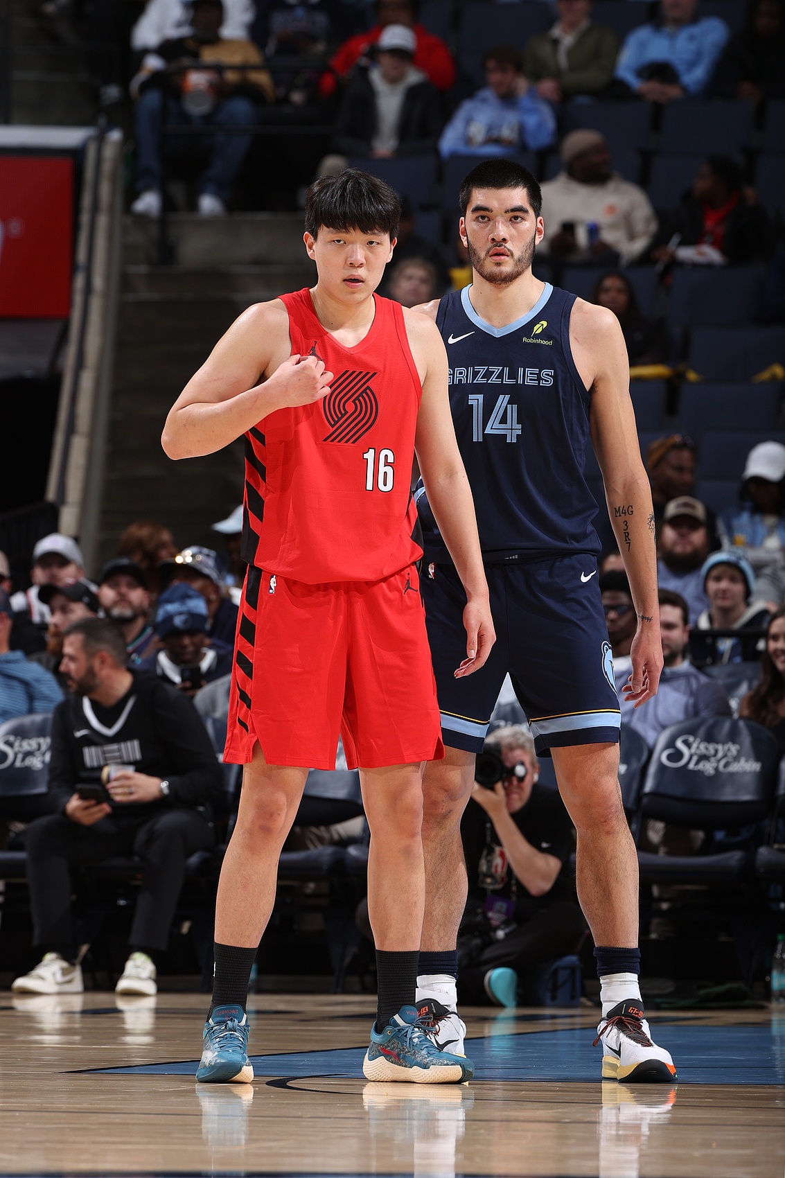 杨瀚森抹过伊迪暴扣！媒体人：连日奔波确实很疲惫 苦真没白吃