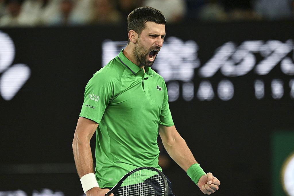 开云体育-体坛联播｜辛纳坦言德约最伟大，本菲卡希望穆帅再胜皇马